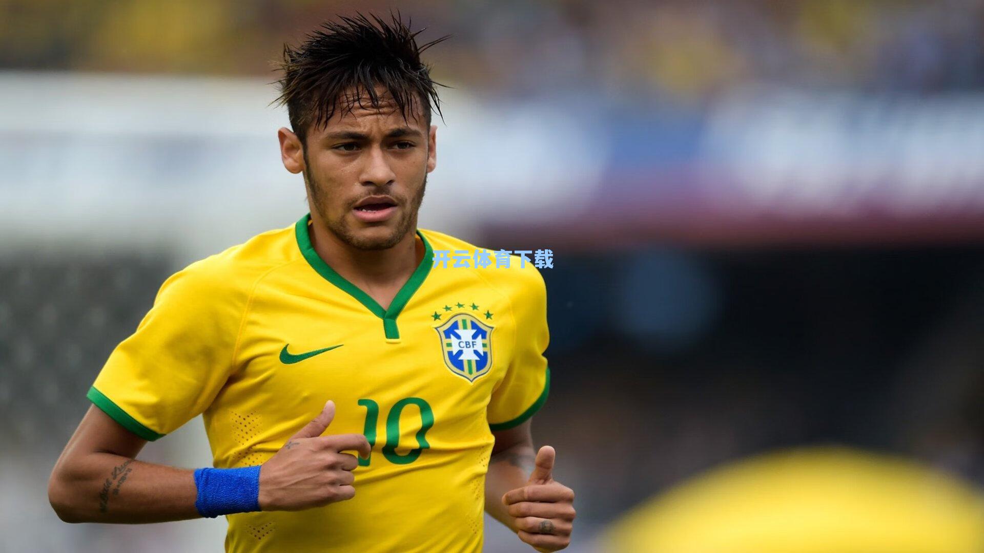 【开云下载】三城新星闪耀圣乔治公园，英格兰队集训迎来曼联、曼城、切尔西青年才俊