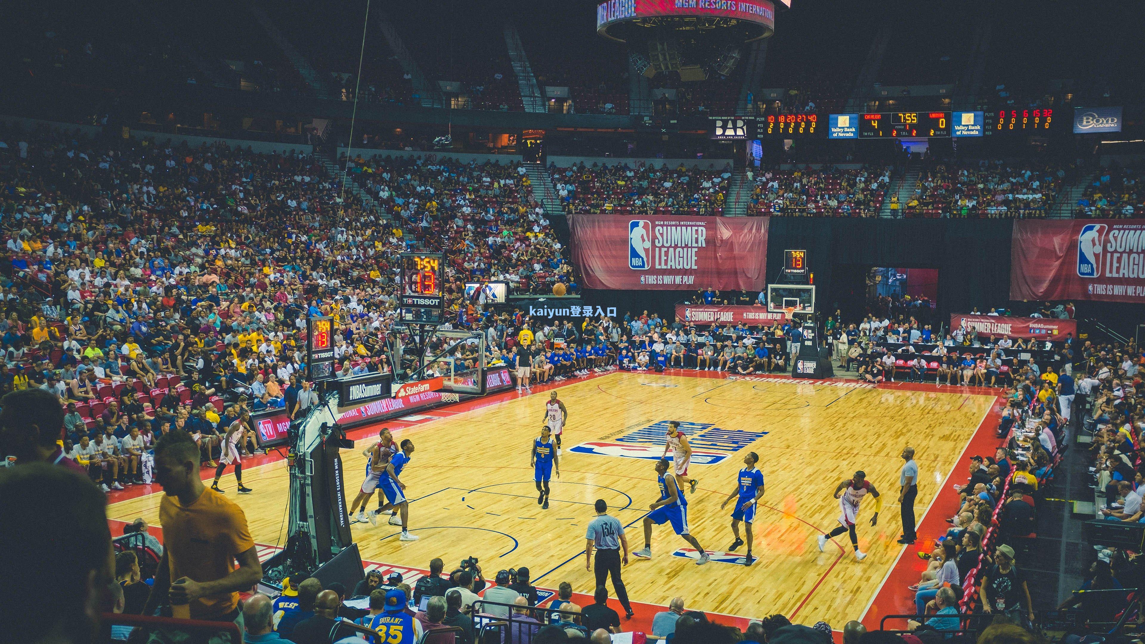 国脚集体补课裁判规则 中超判罚案例成40强赛备战关键一课